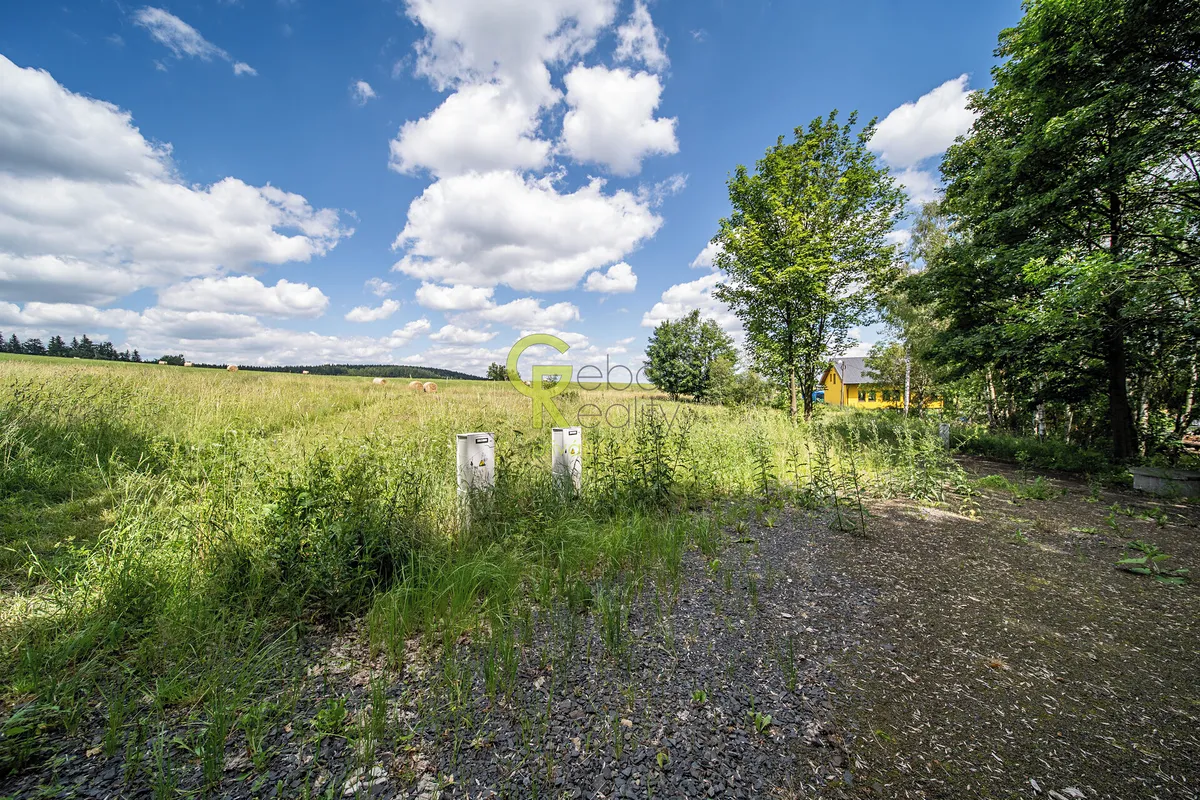 Prodej stavebního pozemku 5053 m²